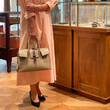 [Shrink leather x croco pattern leather]<br>Voyage M bag<br>color: taupe