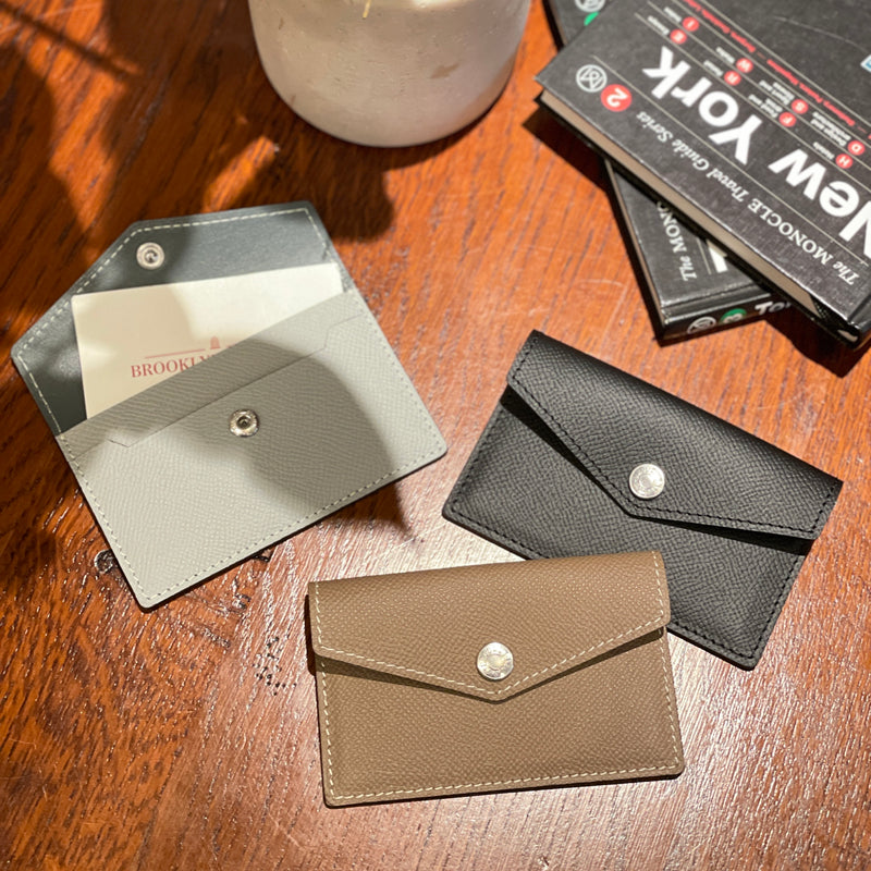 [French calf] <br>Flap card case<br>color: Black
