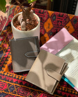 [French calf] <br>hookup wallet<br> color: dark brown
