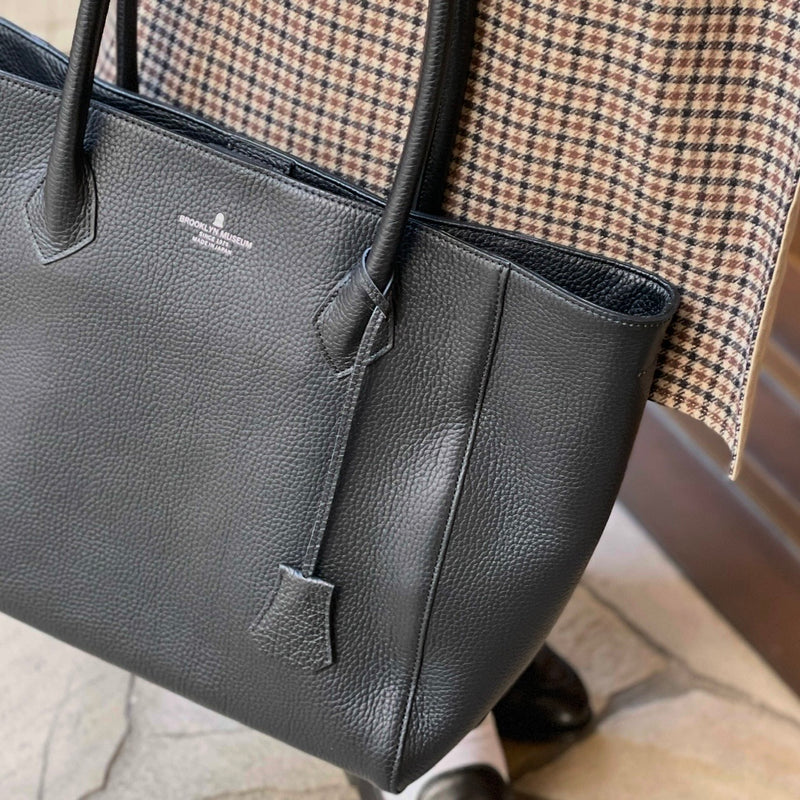 [シュリンクレザー]<br>トゥティトートバッグ<br>color：ブラック