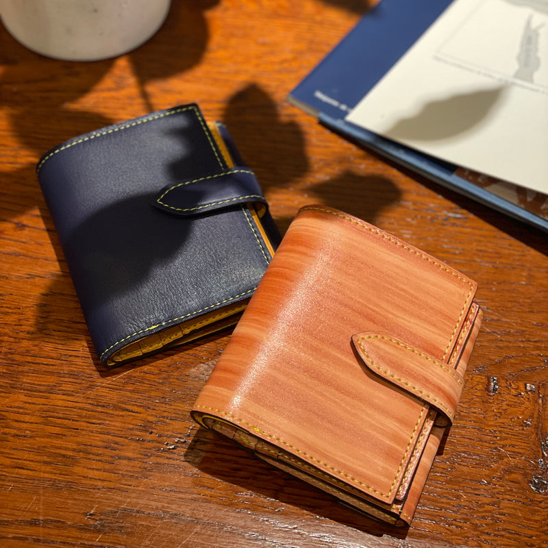 [Persimmon astringent dyeing]<br>Hook -up wallet