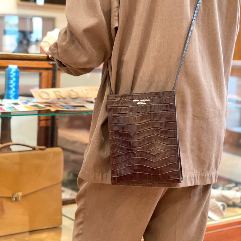 [Croco pattern]<br>Box Sacoche L<br>color: Dark brown