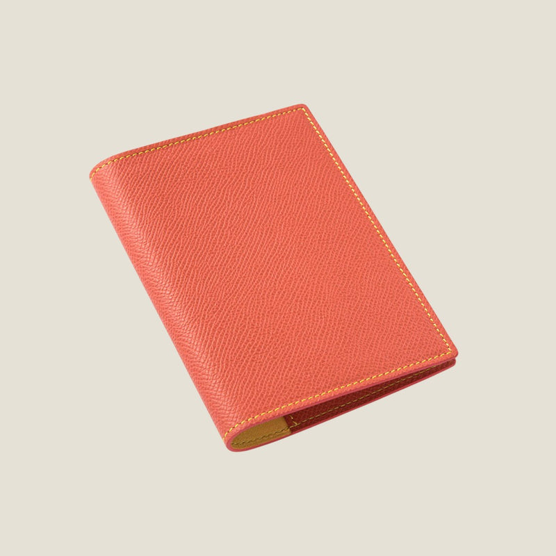 [フレンチカーフ] <br>内盛りパスポートケース<br>color：オレンジ<br>【受注生産】