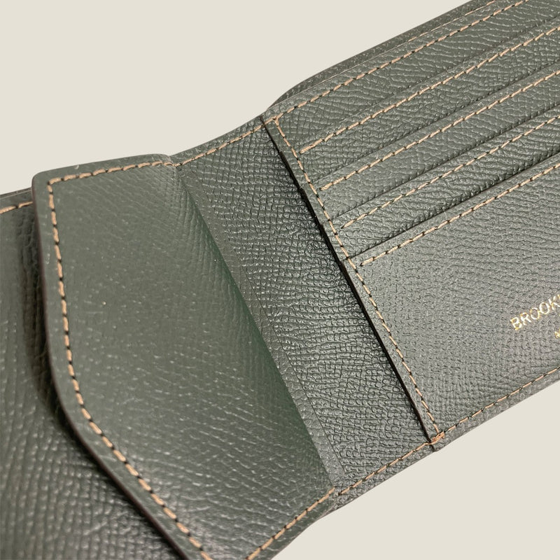 [フレンチカーフ]<br>インターナショナルウォレット<br>color：ダークグリーン<br>【１０月下旬入荷予定】