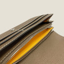 [French calf] <br>Flap long wallet<br>color: Tope