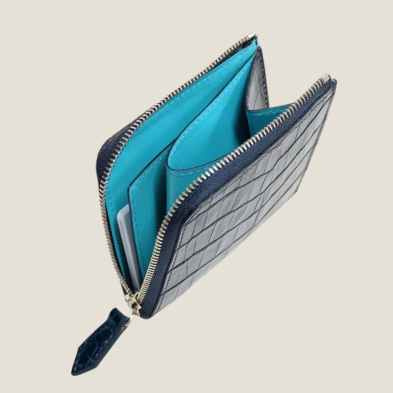 [クロコパターンレザー] <br>ハーフLジップウォレット<br>color：ネイビー<br>【１０月下旬入荷予定】