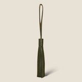 [Shrink leather]<br>medallion tassel charm<br>color: dark green