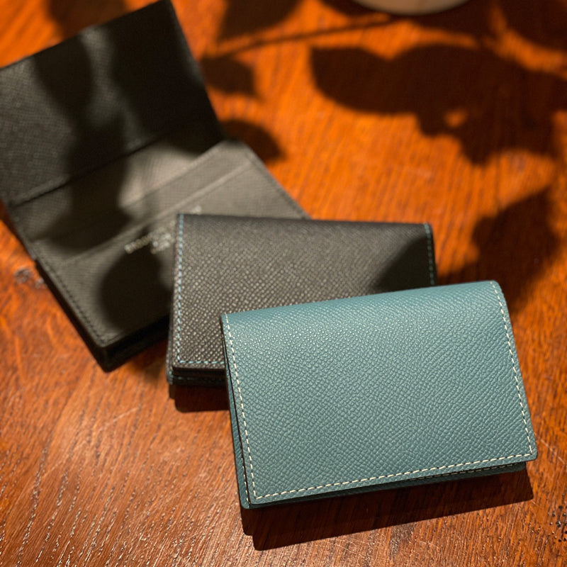 [French calf] <br>Through gachi card case<br>Color: Navy x Turquoise Stitch