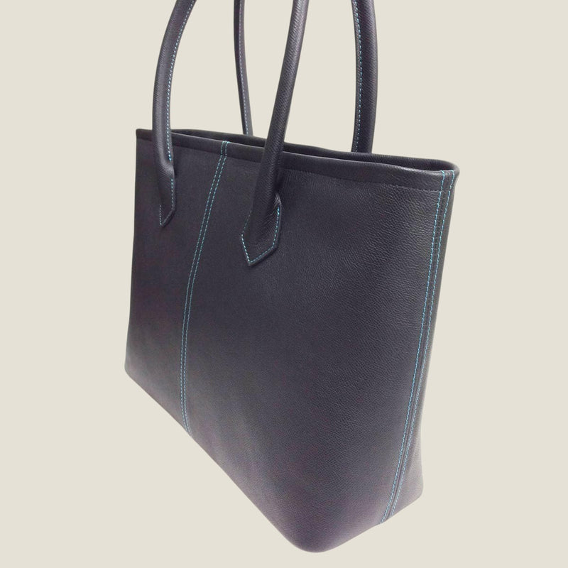 [フレンチカーフ] <br>ロワイヤルMトートバッグ<br>color：ネイビー×ターコイズステッチ×内装レッド