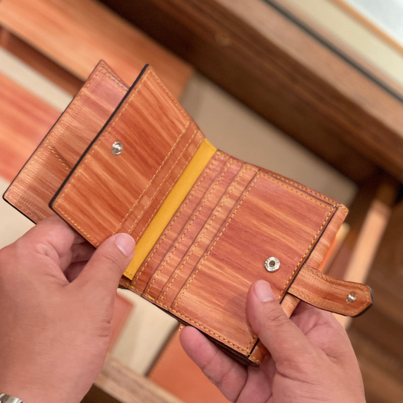 [Persimmon astringent dyeing]<br>Hook -up wallet