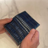 [藍染めクロコダイル] <br>通しマチカードケース