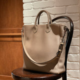 [Taurillon Lagoon]<br>parnet tote bag<br>color: taupe