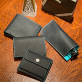 [French calf] <br>Thread gusset card case<br>color: navy