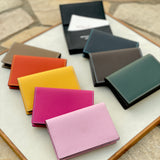 [French calf] <br>Thread gusset card case<br>color: dark brown