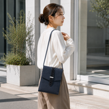 [Taurillon Lagoon x Crocodile]<br>voyage shoulder<br>color: navy