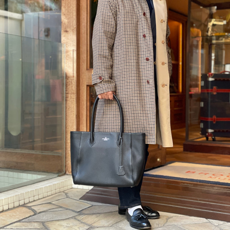 [シュリンクレザー]<br>トゥティトートバッグ<br>color：ブラック