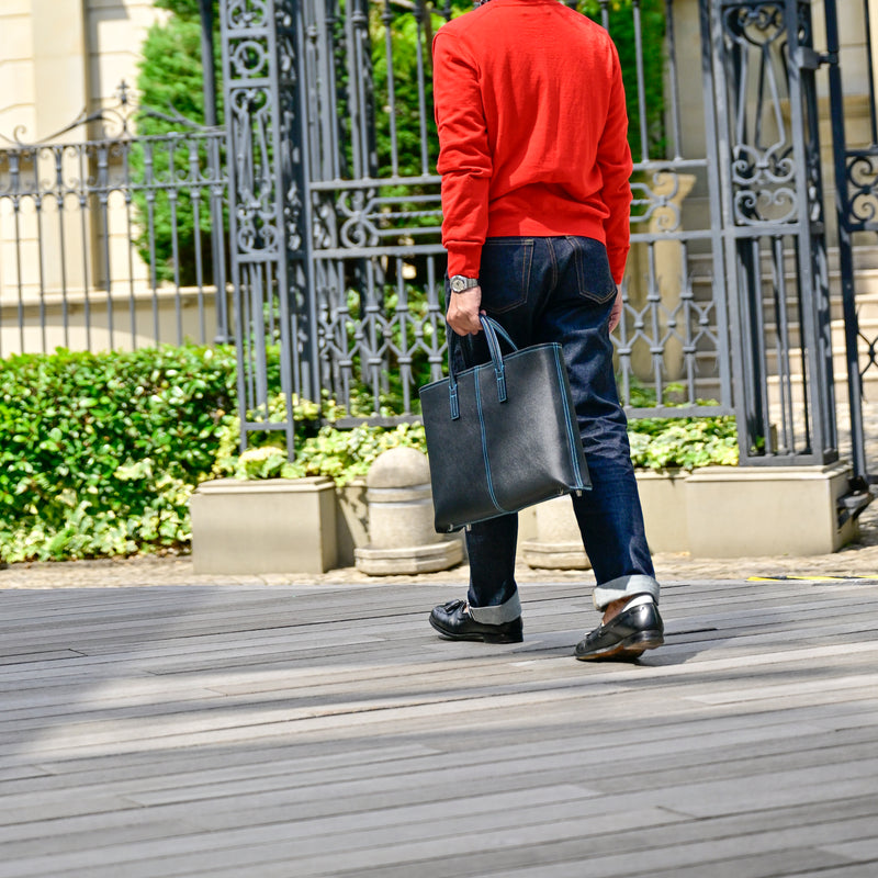 [French calf] <br>Belsy tote bag<br>color: Navy