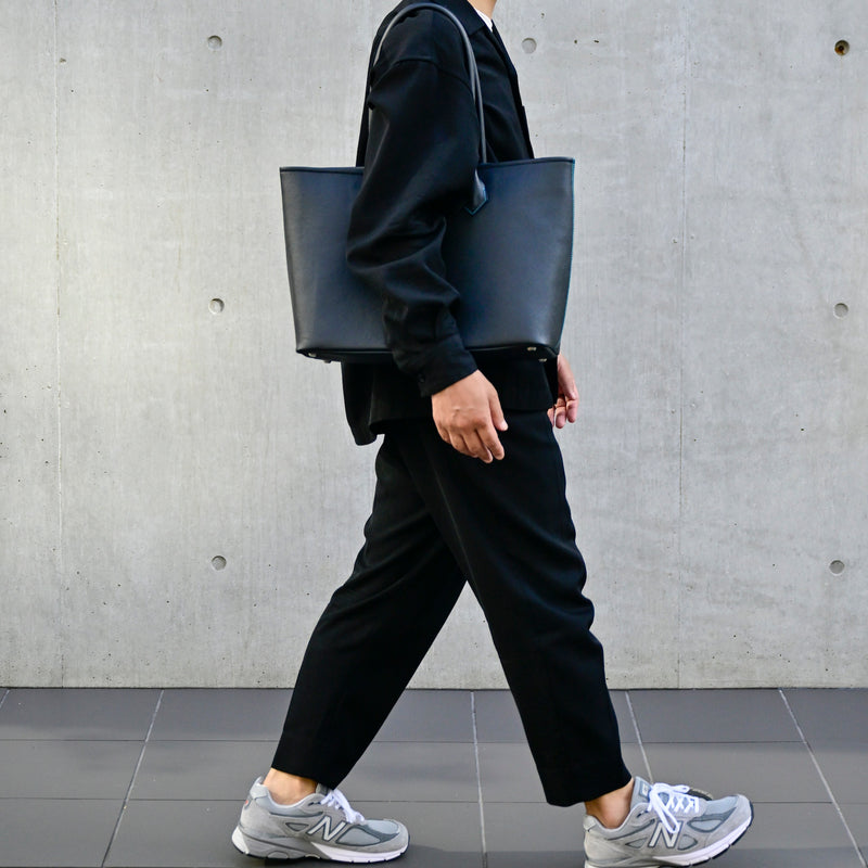 [French calf] <br>Royal tote bag<br>color: Navy x Turquoise stitch x interior navy