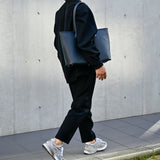 [French calf] <br>Royal M tote bag<br>Color: Navy x Turquoise stitch x Interior red<br>[Scheduled to arrive in early August]