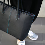 [French calf] <br>Royal M tote bag<br>Color: Navy x Turquoise stitch x Interior red<br>[Scheduled to arrive in early August]