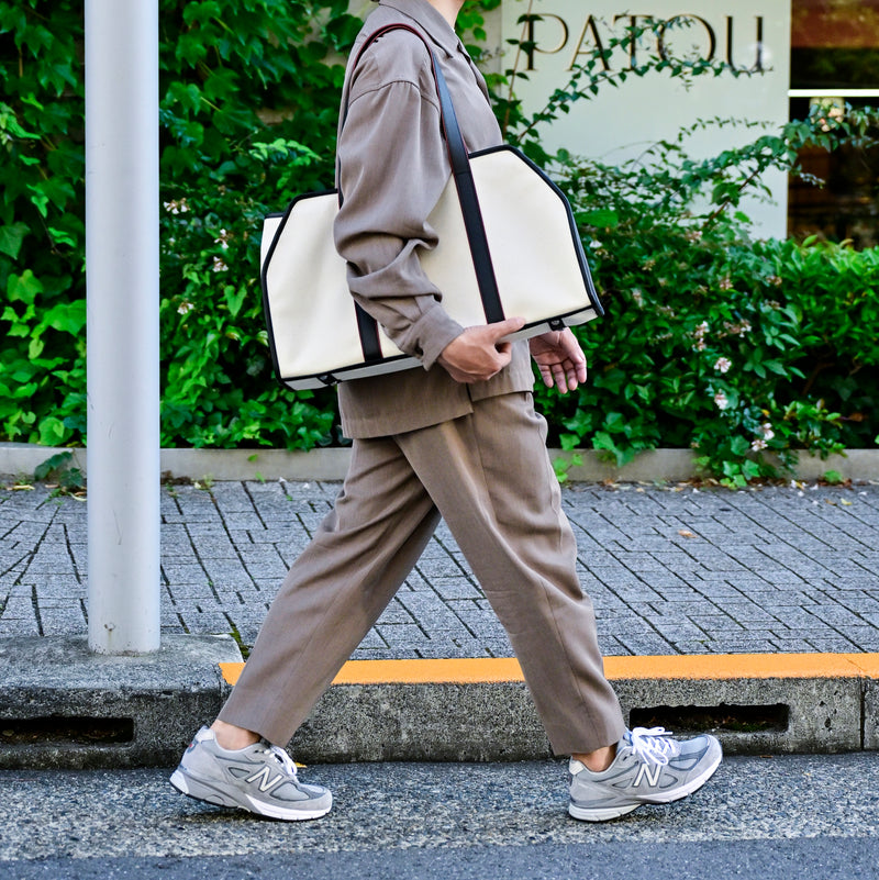 [French Calf x Fuji Kinme]<br>Trapotote<br>color: off -white