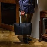 [French calf] <br>Royal M tote bag<br>Color: Navy x Turquoise stitch x Interior red<br>[Scheduled to arrive in early August]