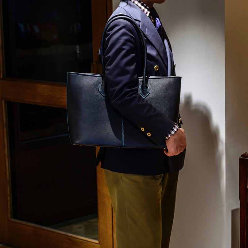 [French calf] <br>Royal tote bag<br>color: Navy x turquoise stitch x interior turquoise