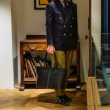 [French calf] <br>Royal M tote bag<br>Color: Navy x Turquoise stitch x Interior red<br>[Scheduled to arrive in early August]