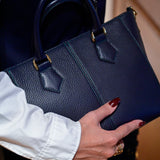 [Shrink leather]<br>Athena shoulder bag<br>color: navy