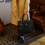 [Shrink leather x croco pattern leather]<br>Voyage L bag<br>color: black