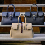 [Shrink leather x croco pattern leather]<br>Voyage M bag<br>color: taupe