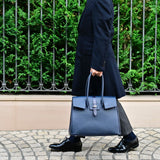[Shrink leather x croco pattern leather]<br>Voyage L bag<br>color: navy