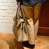 [Shrink leather x croco pattern leather]<br>Voyage L bag<br>color: taupe