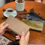 [Croc pattern] <br>L zip long wallet<br>color: navy
