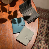 [French calf]<br>hookup wallet<br>color: Jean blue