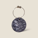 [カラークロコダイル] <br>グラスチャーム<br>color：グレー