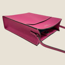 [フレンチカーフ]<br>ボックスサコッシュL<br>color：マゼンタピンク