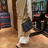 [Shrink leather]<br>Athena shoulder bag<br>color: navy