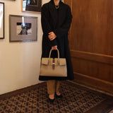 [Shrink leather x croco pattern leather]<br>Voyage M bag<br>color: taupe