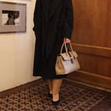 [Shrink leather x croco pattern leather]<br>Voyage M bag<br>color: taupe