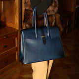 [Shrink leather x croco pattern leather]<br>Voyage L bag<br>color: navy