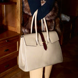 [Shrink leather x croco pattern leather]<br>Voyage L bag<br>color: taupe