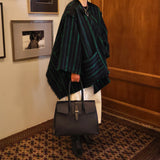 [Shrink leather x croco pattern leather]<br>Voyage L bag<br>color: navy