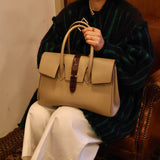 [Shrink leather x croco pattern leather]<br>Voyage M bag<br>color: taupe