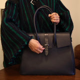 [Shrink leather x croco pattern leather]<br>Voyage L bag<br>color: navy