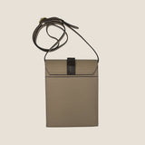[Taurillon Lagoon x Crocodile]<br>voyage shoulder<br>color: taupe