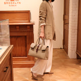 [Shrink leather x croco pattern leather]<br>Voyage M bag<br>color: taupe