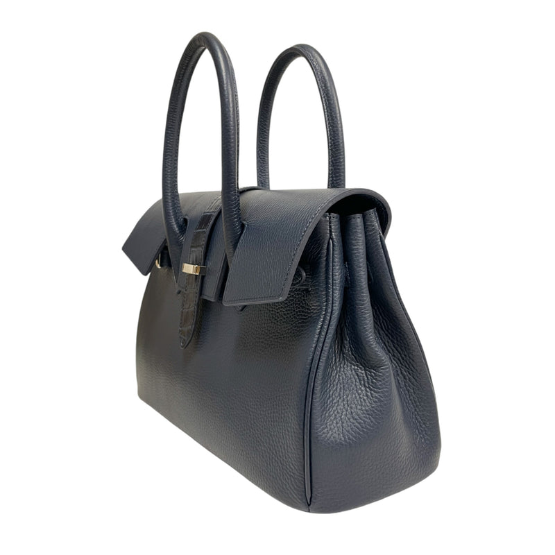 [Shrink leather]<br>Voyage M bag<br>color: Navy