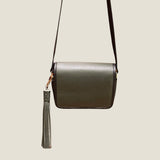[Shrink leather]<br>medallion tassel keychain<br>color: dark green