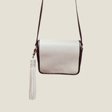 [Shrink leather]<br>medallion tassel keychain<br>color: silver gray